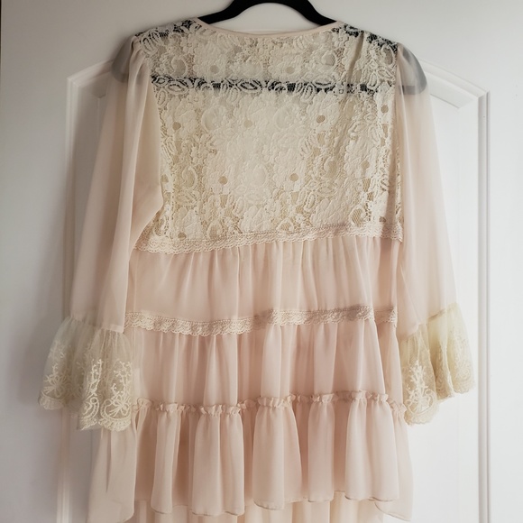 Beige Lace over top size Medium - Picture 3 of 3